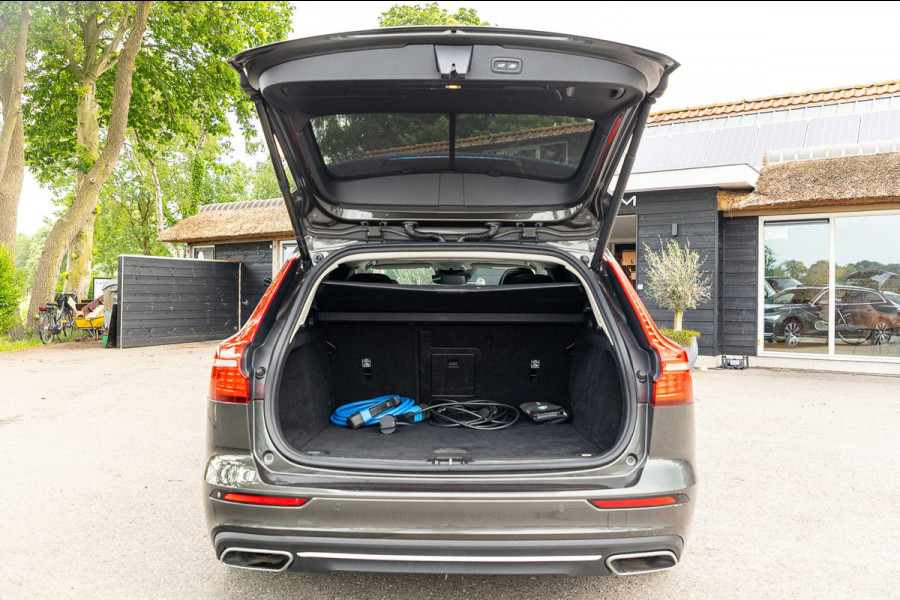 Volvo V60 2.0 T8 Twin Engine AWD Inscription Panoramadak I Leder I Adaptive Cruise I Pilot Assist I Blis I Lane Keeping I Trekhaak