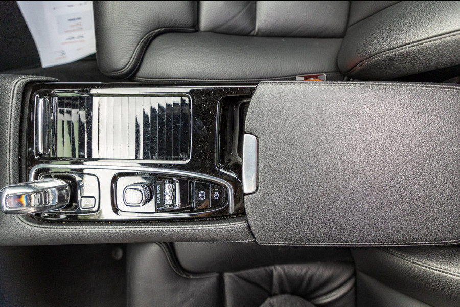 Volvo V60 2.0 T8 Twin Engine AWD Inscription Panoramadak I Leder I Adaptive Cruise I Pilot Assist I Blis I Lane Keeping I Trekhaak