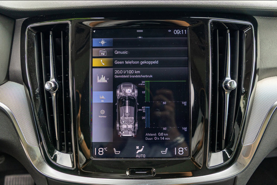 Volvo V60 2.0 T8 Twin Engine AWD Inscription Panoramadak I Leder I Adaptive Cruise I Pilot Assist I Blis I Lane Keeping I Trekhaak