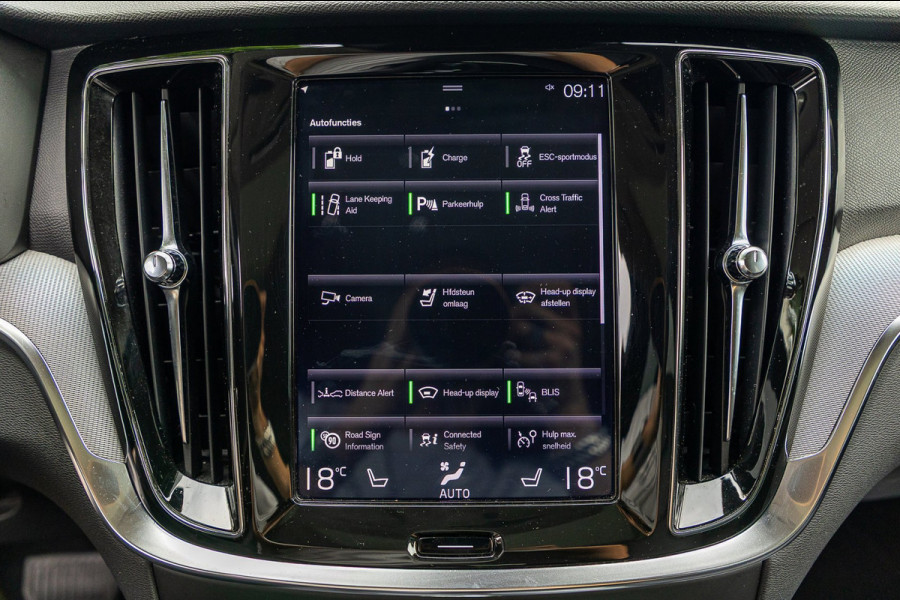 Volvo V60 2.0 T8 Twin Engine AWD Inscription Panoramadak I Leder I Adaptive Cruise I Pilot Assist I Blis I Lane Keeping I Trekhaak