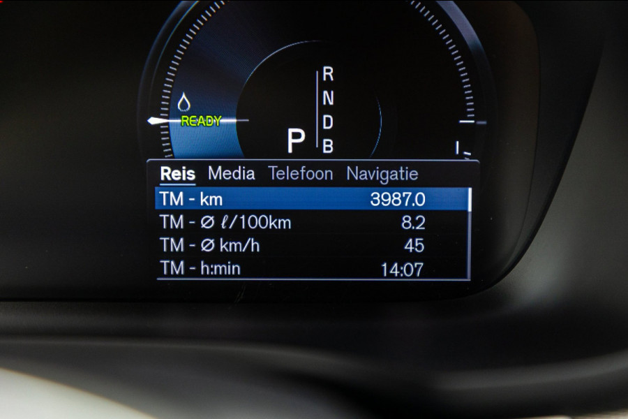 Volvo V60 2.0 T8 Twin Engine AWD Inscription Panoramadak I Leder I Adaptive Cruise I Pilot Assist I Blis I Lane Keeping I Trekhaak