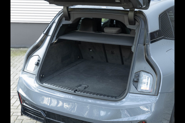 BMW iX xDrive60 112kWh - M-Sport - Trekhaak - ACC - M-Zetels - Head-up - Harman Kardon