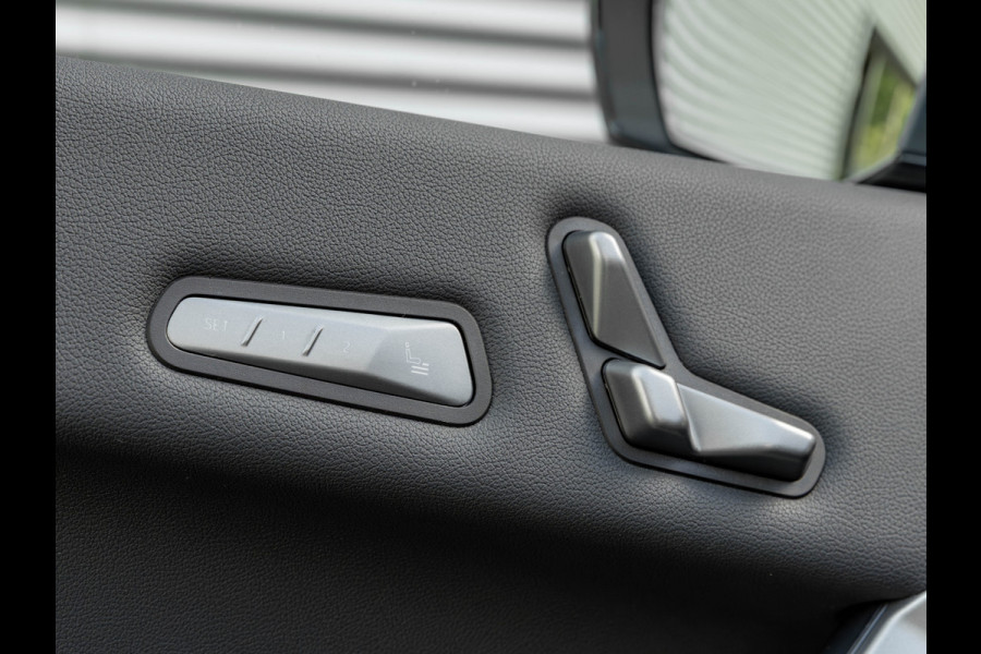BMW iX xDrive60 112kWh - M-Sport - Trekhaak - ACC - M-Zetels - Head-up - Harman Kardon