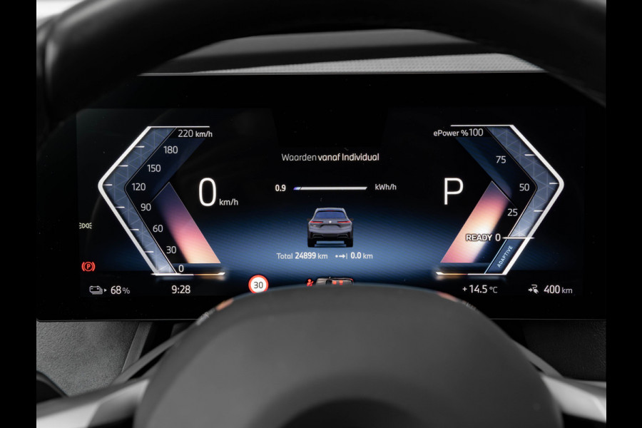 BMW iX xDrive60 112kWh - M-Sport - Trekhaak - ACC - M-Zetels - Head-up - Harman Kardon