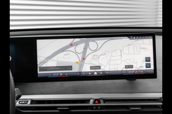BMW iX xDrive60 112kWh - M-Sport - Trekhaak - ACC - M-Zetels - Head-up - Harman Kardon