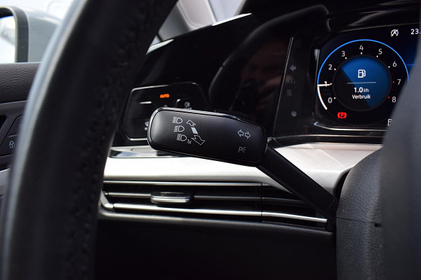 Volkswagen Golf Variant 1.0 TSI Life | Apple CarPlay | LED | Camera | ACC