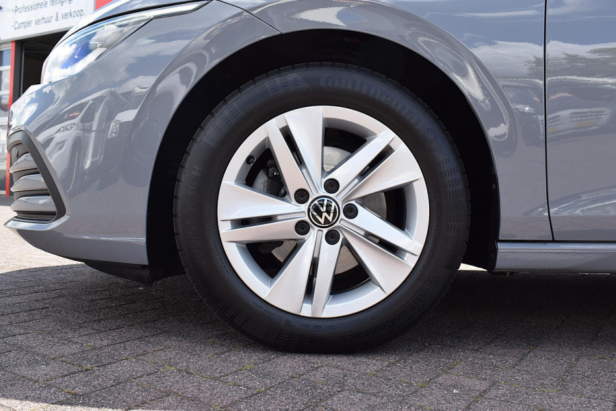Volkswagen Golf Variant 1.0 TSI Life | Apple CarPlay | LED | Camera | ACC