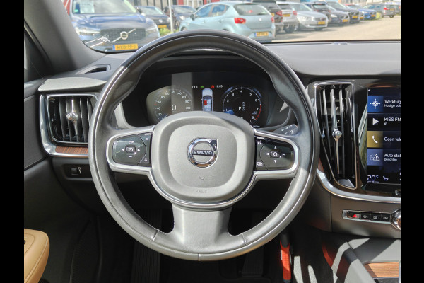 Volvo V60 Cross Country B5 265PK AWD Pro | Trekhaak | Adapt. Cruise | Stoelventilatie | Panodak |