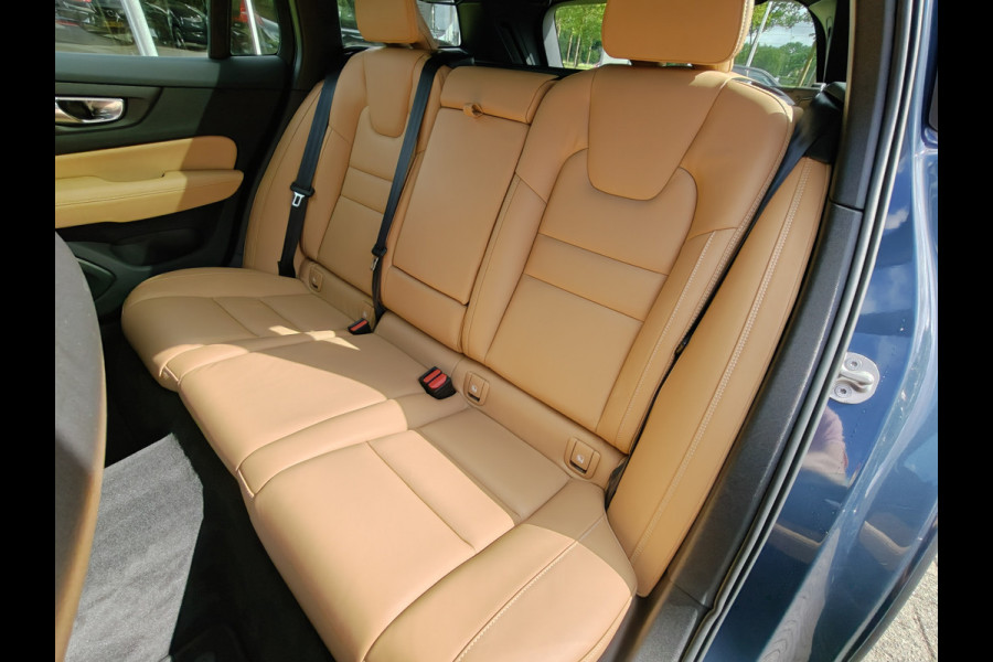 Volvo V60 Cross Country B5 265PK AWD Pro | Trekhaak | Adapt. Cruise | Stoelventilatie | Panodak |