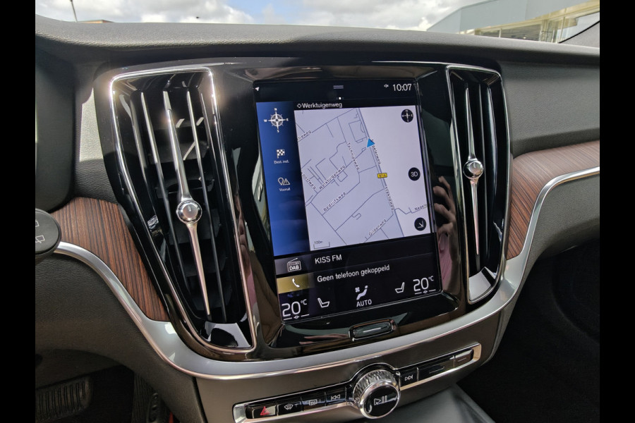Volvo V60 Cross Country B5 265PK AWD Pro | Trekhaak | Adapt. Cruise | Stoelventilatie | Panodak |