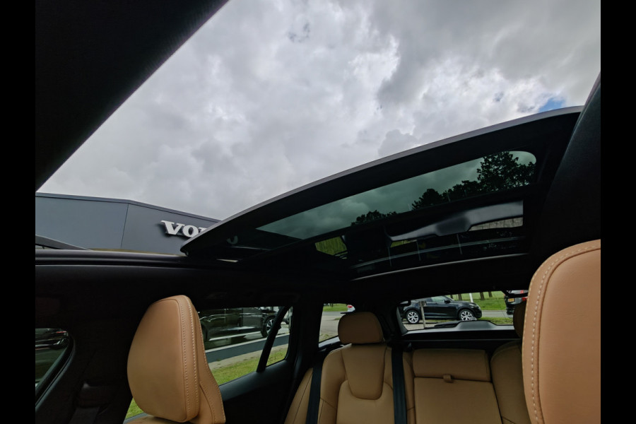 Volvo V60 Cross Country B5 265PK AWD Pro | Trekhaak | Adapt. Cruise | Stoelventilatie | Panodak |