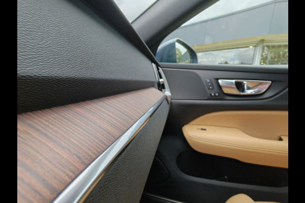 Volvo V60 Cross Country B5 265PK AWD Pro | Trekhaak | Adapt. Cruise | Stoelventilatie | Panodak |