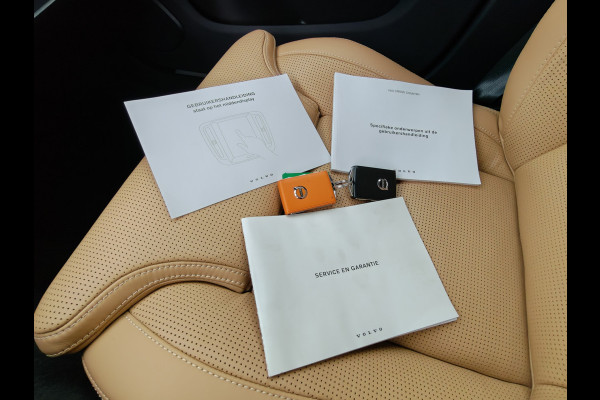 Volvo V60 Cross Country B5 265PK AWD Pro | Trekhaak | Adapt. Cruise | Stoelventilatie | Panodak |