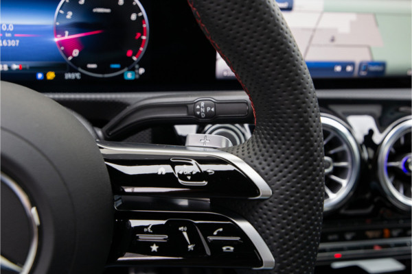 Mercedes-Benz CLA-Klasse 200 AMG Premium Pano, Nightpack, Key-Less, 2025