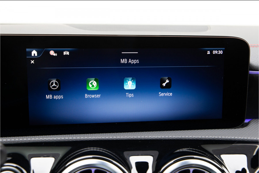 Mercedes-Benz CLA-Klasse 200 AMG Premium Pano, Nightpack, Key-Less, 2025