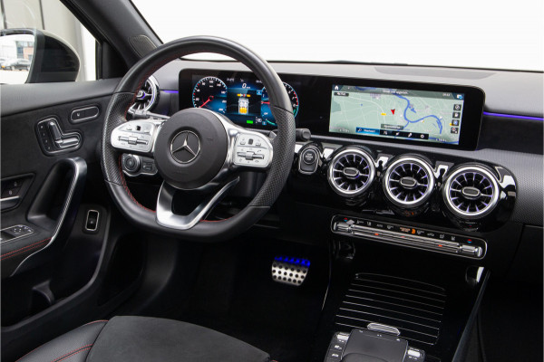 Mercedes-Benz A-Klasse 250 e AMG Nightpack, Pano, Memory, Key-Less 2022