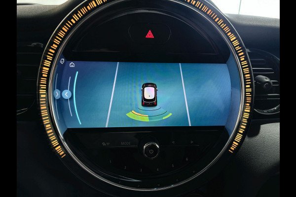 MINI Electric MINI Electric Collection 33 kWh | Head-up Display | Achteruitrijcamera | Digitaal dashboard | Soh (batterijcheck) Waarde 93,1 %
