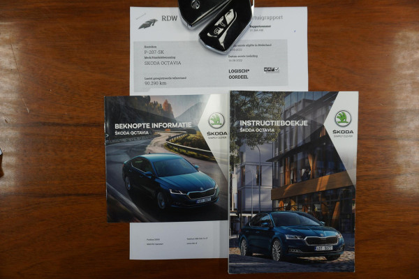 Škoda Octavia Combi 1.0 e-TSI Business Edition Plus/Trekhaak/Camera/ Travel Pakket.