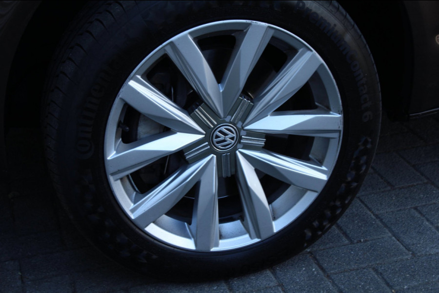 Volkswagen Transporter 2.0 TDI 204pk L2H1 DC Business DSG7 Navi Clima LMV