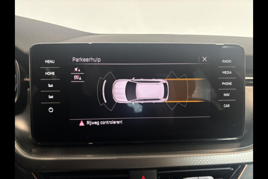 Škoda Kamiq 1.0 TSI Business Edition Navigatie Climate control Lichtmetalen velgen