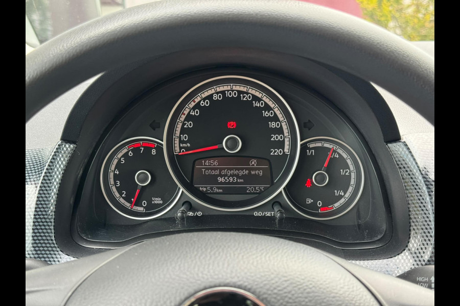 Volkswagen up! 1.0 BMT move up!