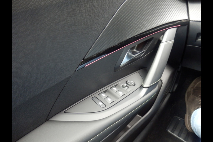 Peugeot 208 Hybrid e-DCS6 GT