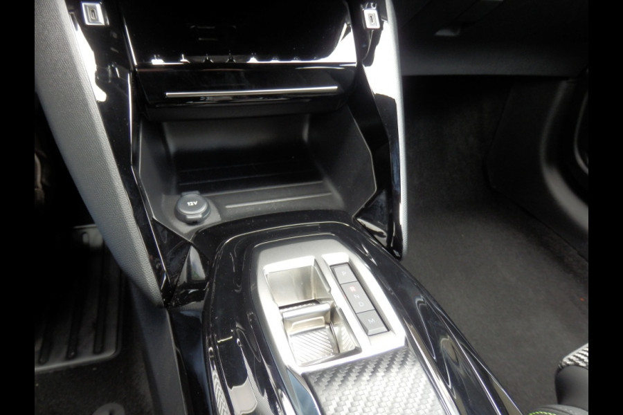 Peugeot 208 Hybrid e-DCS6 GT