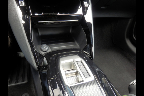 Peugeot 208 Hybrid e-DCS6 GT