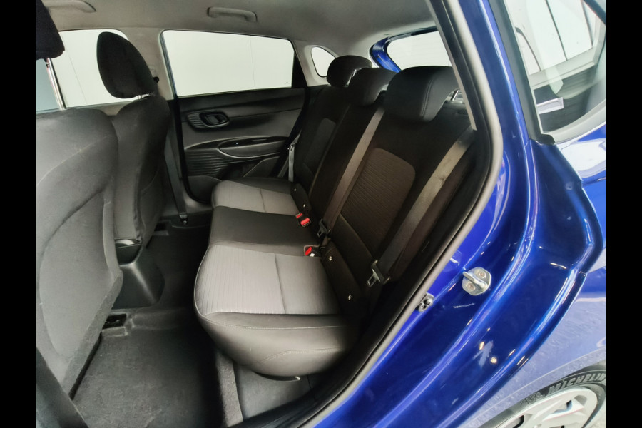 Hyundai i20 1.0 T-GDI Comfort Smart uit 2023 Rijklaar + Fabrieksgarantie tot 02-2028 Henk Jongen Auto's in Helmond,  al 50 jaar service zoals 't hoort!