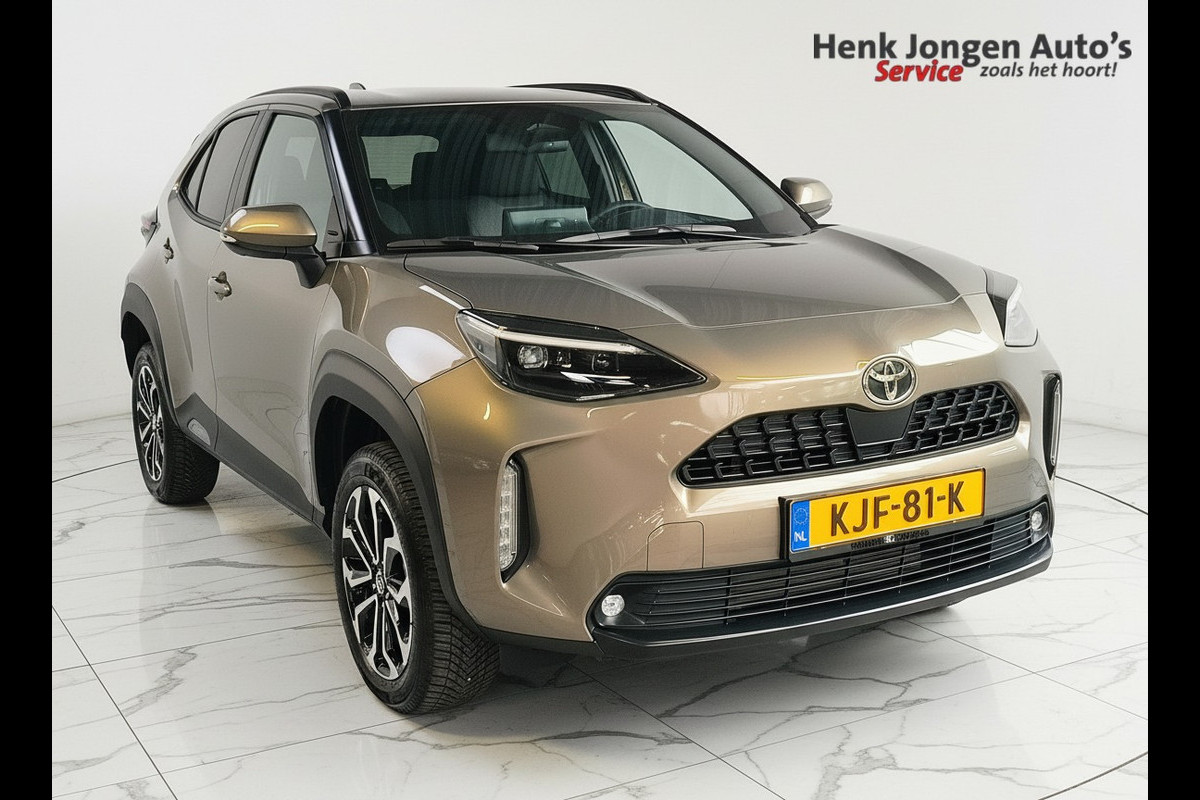 Toyota Yaris Cross 1.5 Hybrid 115 First Edition Rijklaar + Fabrieksgarantie Henk Jongen Auto's in Helmond,  al 50 jaar service zoals 't hoort!