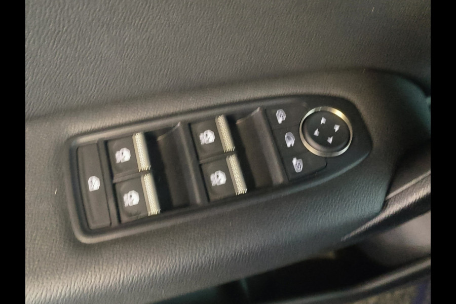 Renault Captur 1.6 E-Tech Plug-in Hybrid 160 Intens Rijklaar + 12 maanden Bovag-garantie Henk Jongen Auto's in Helmond,  al 50 jaar service zoals 't hoort!