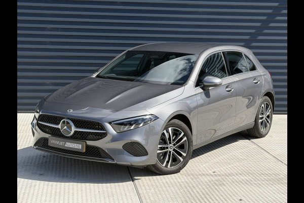 Mercedes-Benz A-Klasse 250 e Star Edition / Camera / Navigatie