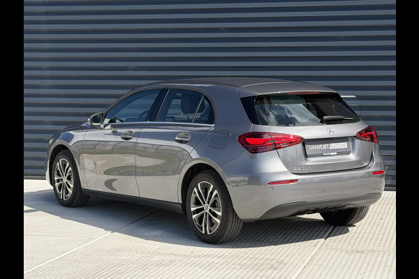 Mercedes-Benz A-Klasse 250 e Star Edition / Camera / Navigatie