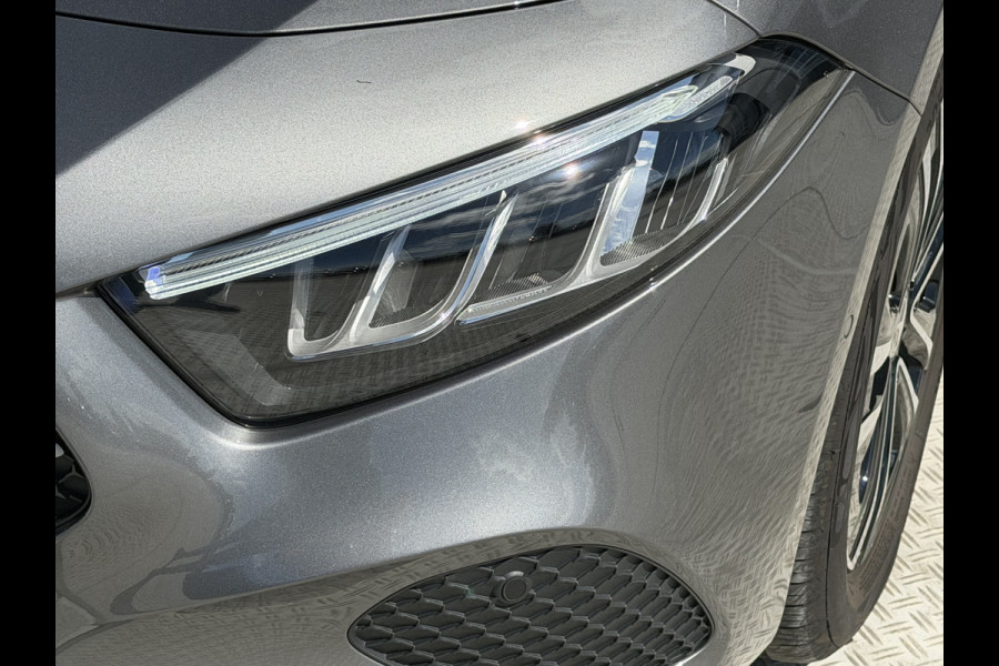 Mercedes-Benz A-Klasse 250 e Star Edition / Camera / Navigatie