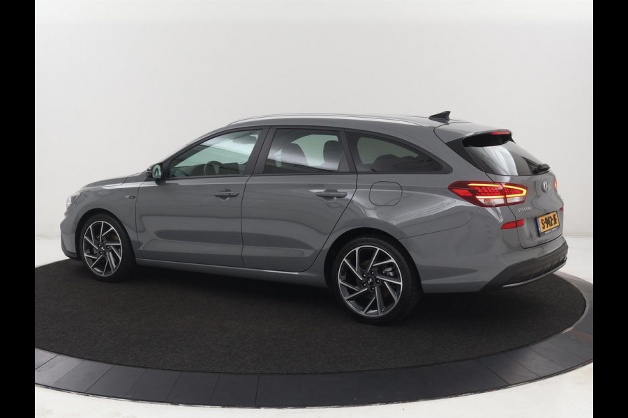 Hyundai i30 1.5 T-GDi MHEV N Line | Stoelverwarming | Leder/Alcantara | Adaptive cruise | Memory | Carplay | Camera | Navigatie | Keyless | Full LED | 18'' | Side Assist | Parkeerhulp