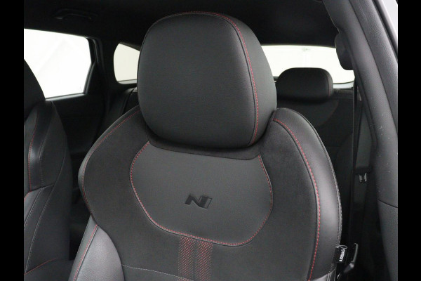Hyundai i30 1.5 T-GDi MHEV N Line | Stoelverwarming | Leder/Alcantara | Adaptive cruise | Memory | Carplay | Camera | Navigatie | Keyless | Full LED | 18'' | Side Assist | Parkeerhulp