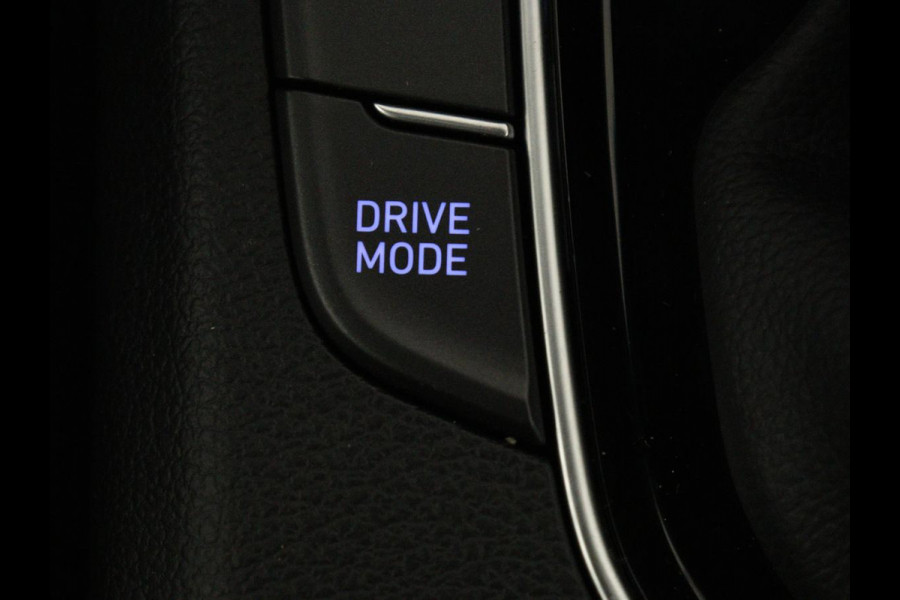 Hyundai i30 1.5 T-GDi MHEV N Line | Stoelverwarming | Leder/Alcantara | Adaptive cruise | Memory | Carplay | Camera | Navigatie | Keyless | Full LED | 18'' | Side Assist | Parkeerhulp