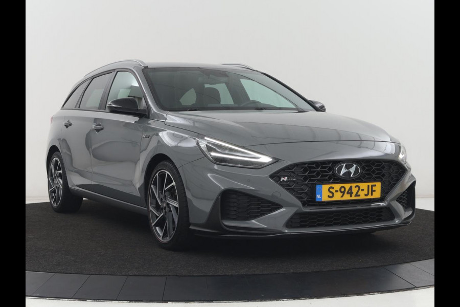 Hyundai i30 1.5 T-GDi MHEV N Line | Stoelverwarming | Leder/Alcantara | Adaptive cruise | Memory | Carplay | Camera | Navigatie | Keyless | Full LED | 18'' | Side Assist | Parkeerhulp