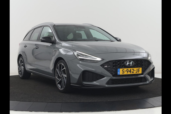 Hyundai i30 1.5 T-GDi MHEV N Line | Stoelverwarming | Leder/Alcantara | Adaptive cruise | Memory | Carplay | Camera | Navigatie | Keyless | Full LED | 18'' | Side Assist | Parkeerhulp