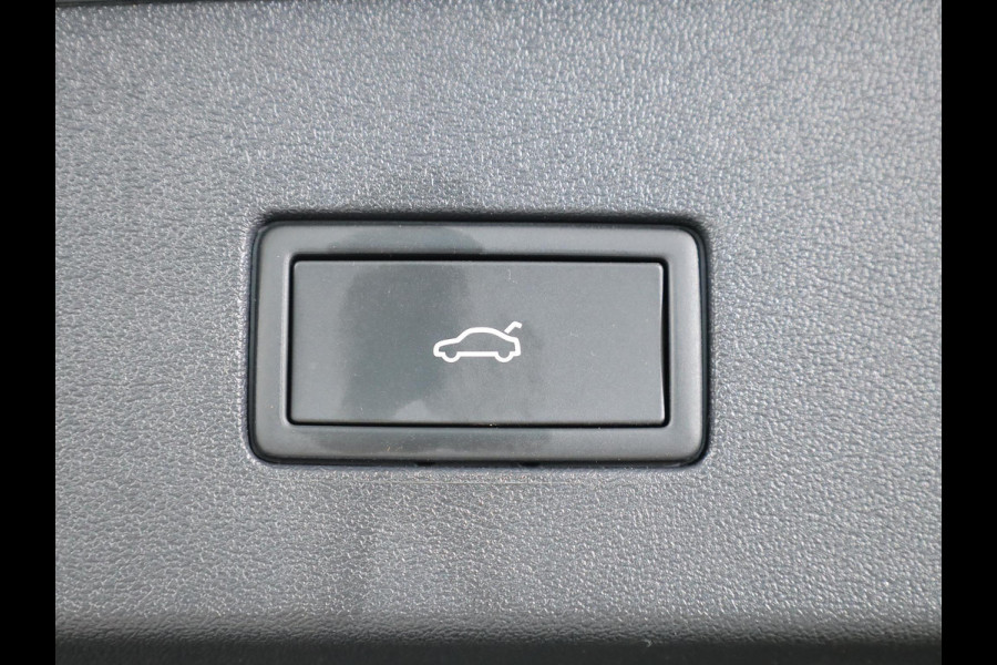 Volkswagen Tayron 1.5 eHybrid R-Line Edition 204 pk Automaat (DSG) | Verlengde garantie | Navigatie | Panoramadak | Trekhaak (wegklapbaar) | Parkeersensoren (Park assist) | Rondomzicht camera | Stoelverwarming | R-Line |