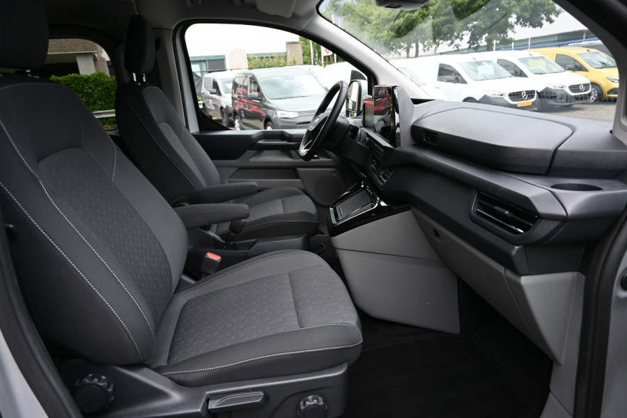 Ford Transit Custom 300L Limited 2.0 TDCI L2 DC 3000 KG inklapbare trekhaak, LED, Adaptive cruise control