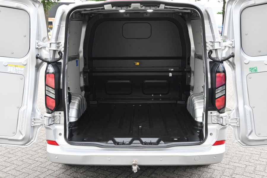 Ford Transit Custom 300L Limited 2.0 TDCI L2 DC 3000 KG inklapbare trekhaak, LED, Adaptive cruise control
