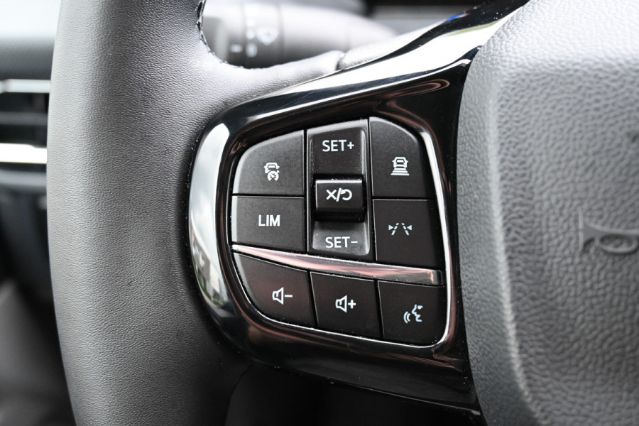 Ford Transit Custom 300L Limited 2.0 TDCI L2 DC 3000 KG inklapbare trekhaak, LED, Adaptive cruise control