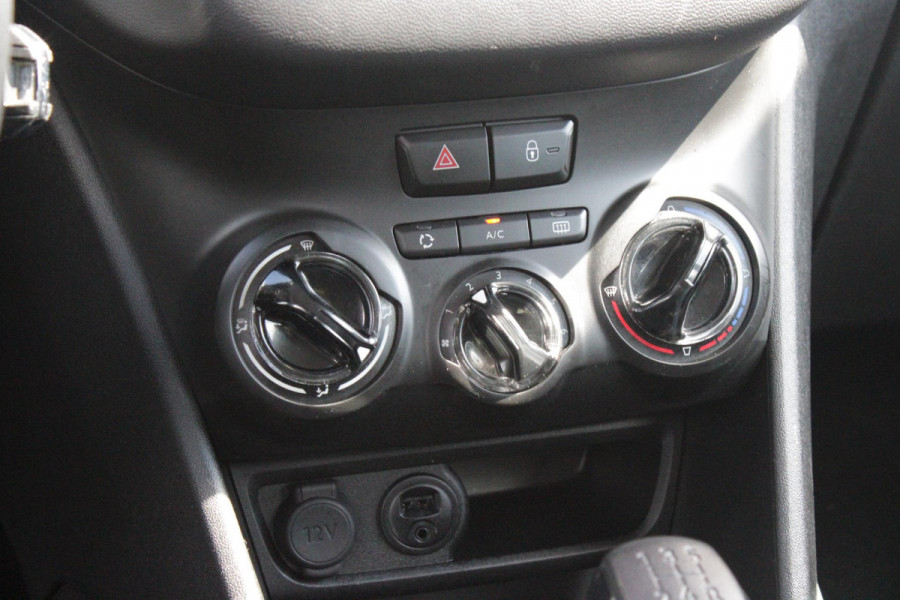 Peugeot 208 1.2 82PK BLUE LEASE | APPLE CARPLAY/ANDROID AUTO | NAVIGATIE | CRUISE CONTROL | AIRCO | AUX/USB |