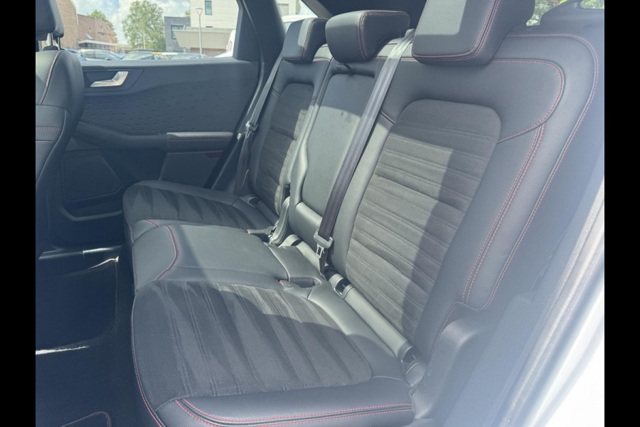 Ford Kuga 2.5 PHEV ST-Line X | SCI | 225pk | Adaptieve Cruise | Panoramadak | Winterpack | Head up Display | Rode Remklauwen | 19 inch velgen