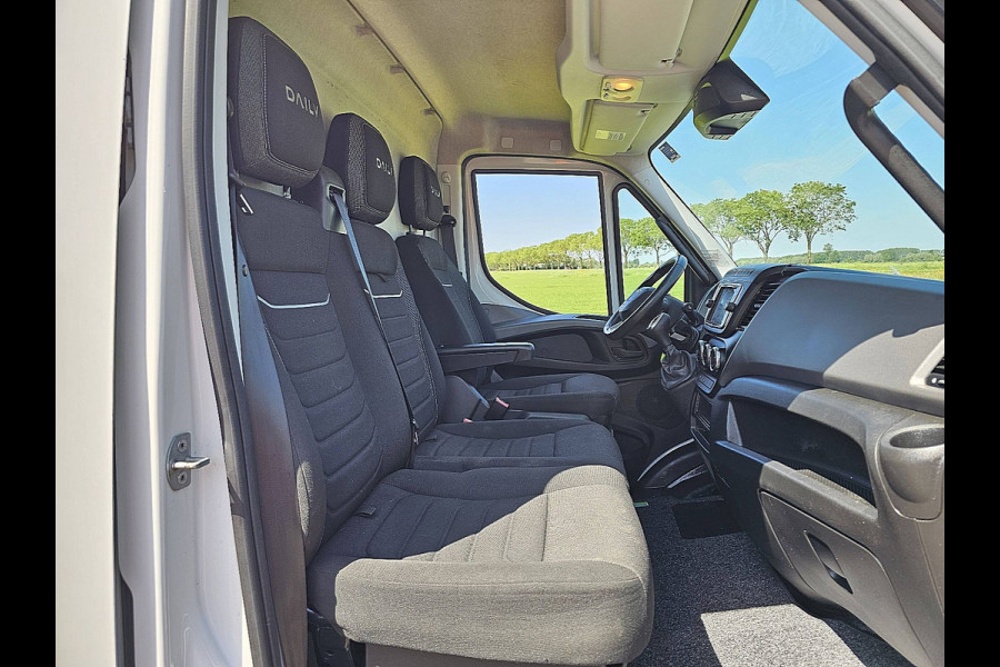 Iveco Daily 35S18 3.0L Automaat Led Camera Navi