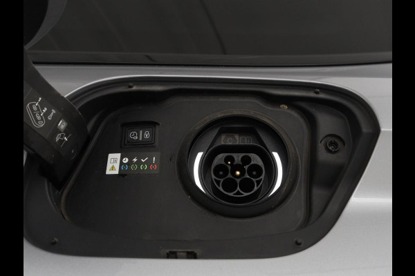 Peugeot 308 1.6 HYbrid 180 Allure Pack Business | Trekhaak | Camera | Carplay | Half leder | Adaptive cruise | Keyless | Parkeerhulp | Full LED | PHEV | Plug In