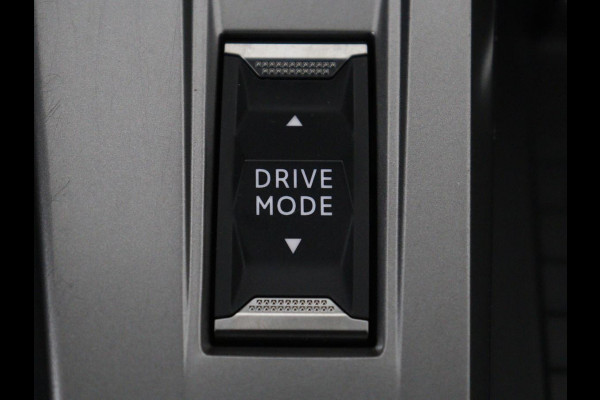 Peugeot 308 1.6 HYbrid 180 Allure Pack Business | Trekhaak | Camera | Carplay | Half leder | Adaptive cruise | Keyless | Parkeerhulp | Full LED | PHEV | Plug In