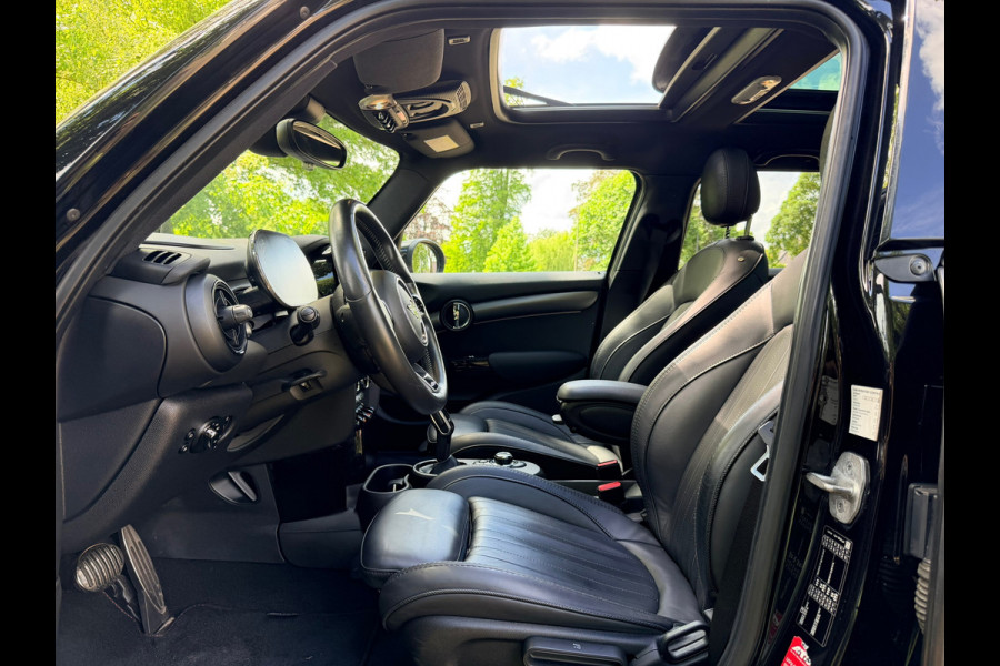 MINI Cooper S John Cooper Works | PANO | Carplay | BlackEd.