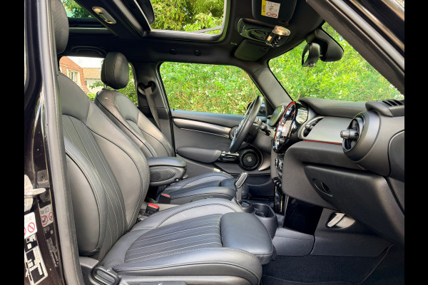 MINI Cooper S John Cooper Works | PANO | Carplay | BlackEd.